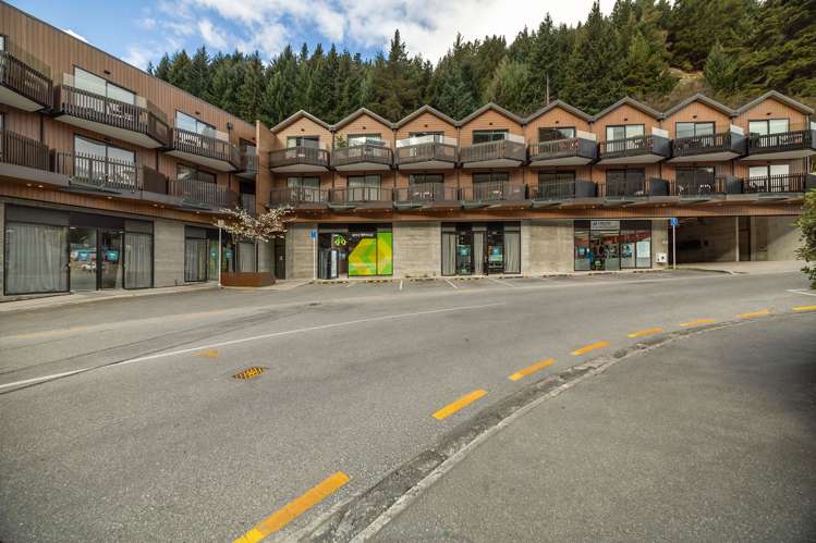 14b/135 Hallenstein Street Queenstown_11