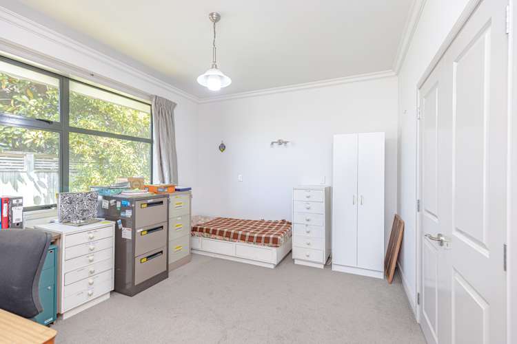 25 Lithgow Drive Otamatea_17