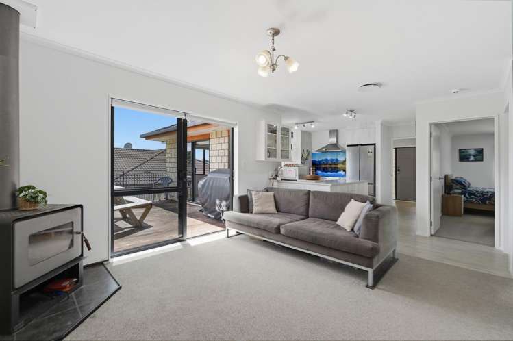 93 Orion Drive Welcome Bay_11