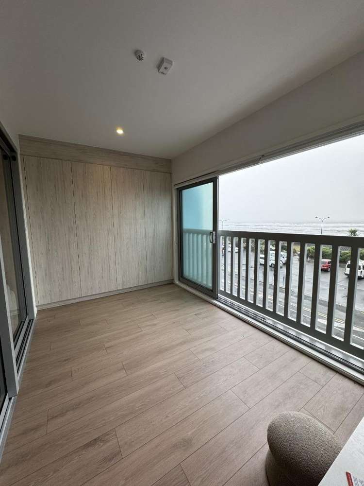 207/87 Marine Parade North New Brighton_7