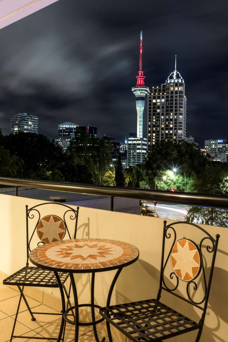 5c/14 Waterloo Quadrant Auckland Central_13