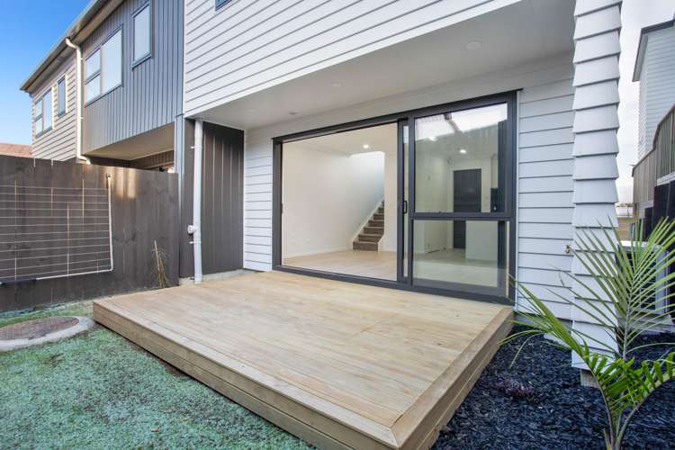Lot 6/15 Locket Road Glenfield_9