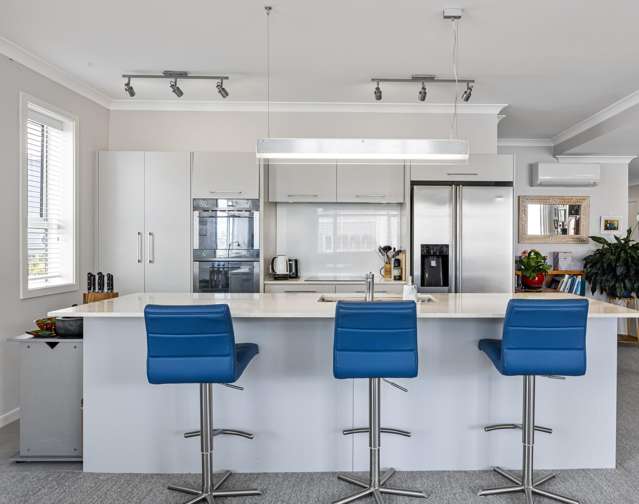 30 Eaves Bush Parade Orewa_3