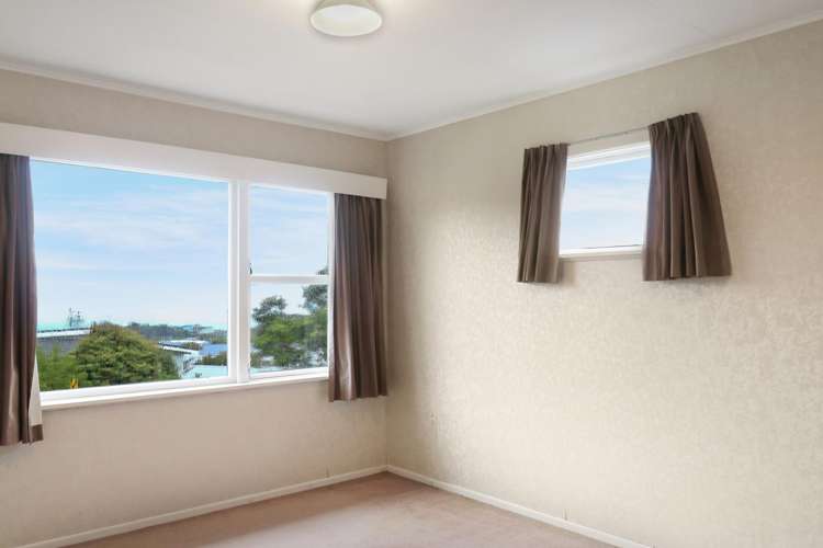 231 Dowse Drive Maungaraki_7