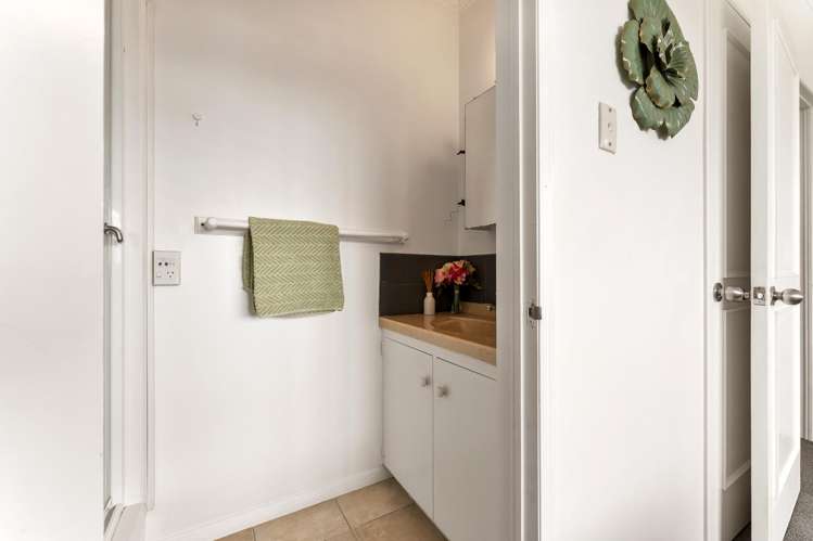 19 Monyash Road Manly_19