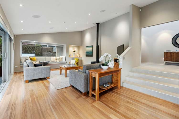 36 Oakford Park Crescent Greenhithe_12