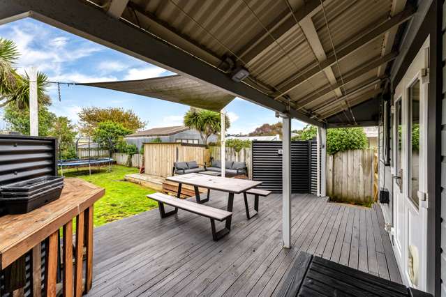 12 Crest Street Tainui_3