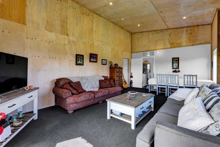 219 Brown Road Waitara_8