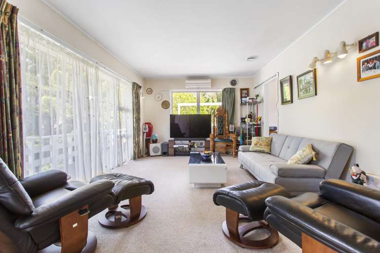 2/26 Te Anau Place Pakuranga Heights_5