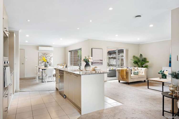 5 Savona Drive Flat Bush_1
