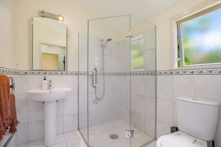 11 Lemnos Place Titirangi_15