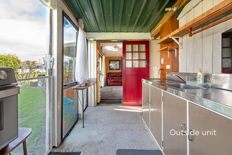 3 Banks Street Tolaga Bay_23
