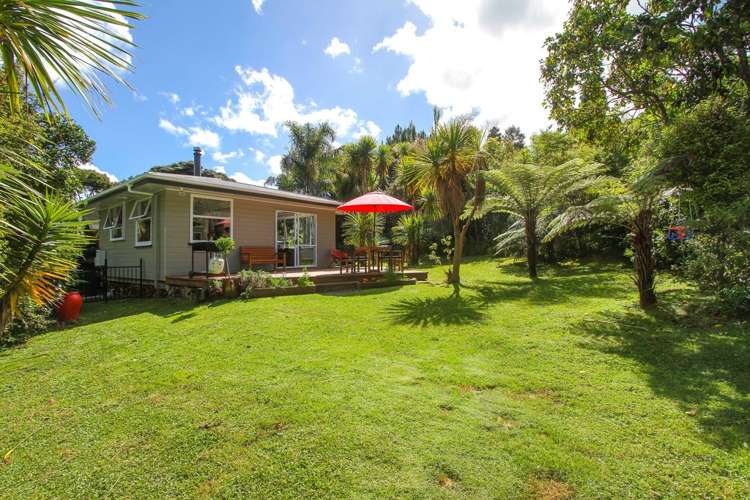 2a Chenery Road Red Beach_19