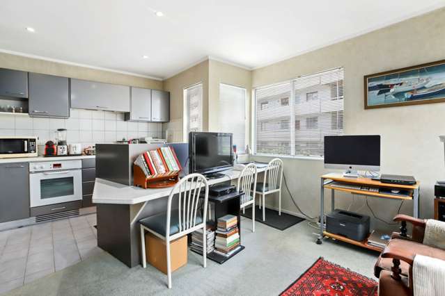 14/48 Esplanade Road Mount Eden_1