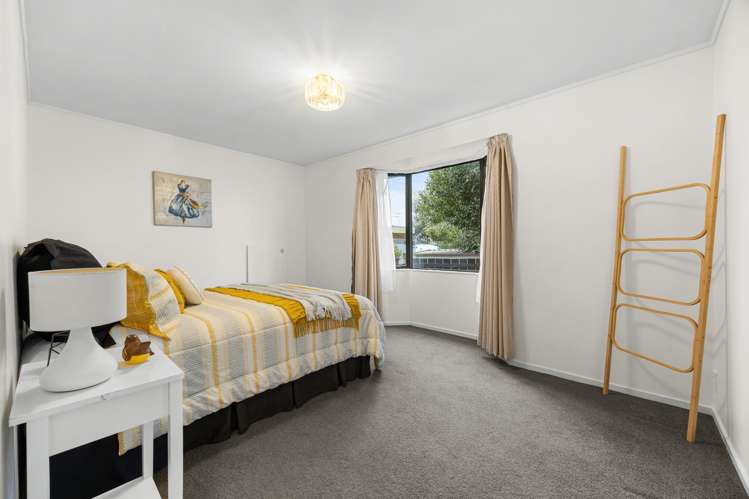 1/63a Colwill Road Massey_15