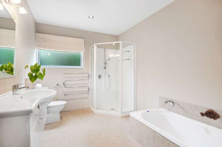 10 Sunhaven Place Huntsbury_18