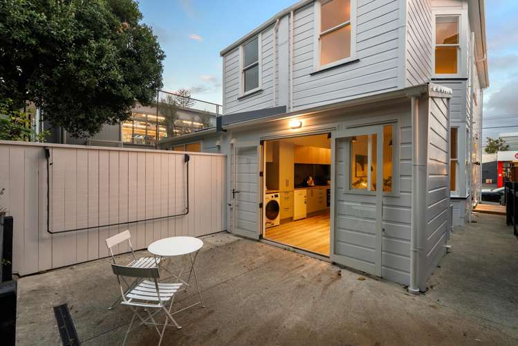 23 Elizabeth Street Mount Victoria_21