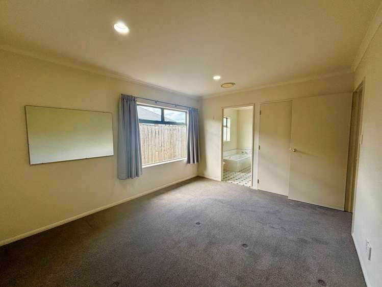 4 Francis Skinner Place Orewa_10