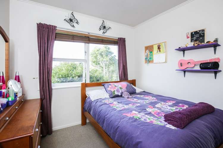 182 Golf Road Titirangi_18