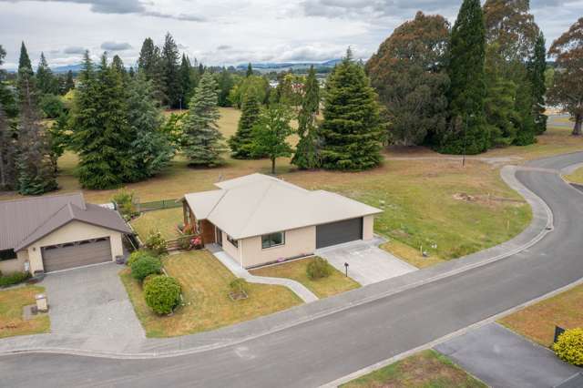 8 Harrison Court Te Anau_1