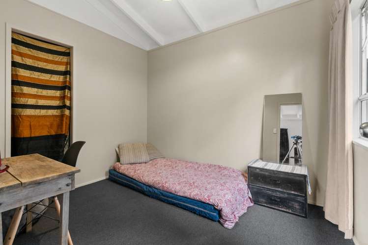 190A Howard Road Orere Point_15