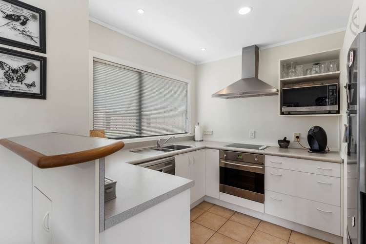 2/70 Howe Street Howick_5