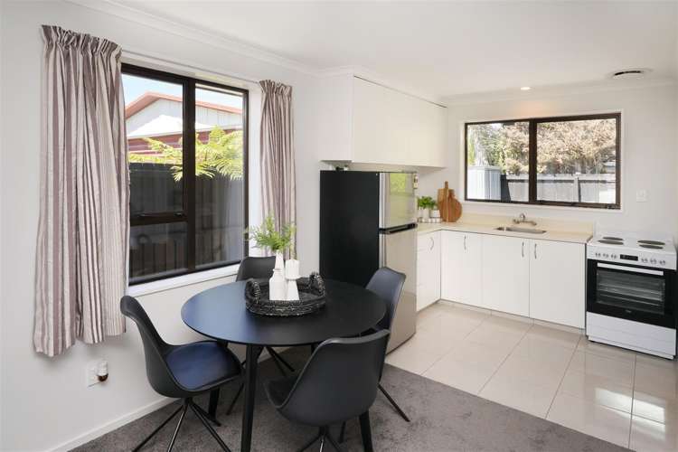 2/49 Cowes Street Avondale_6