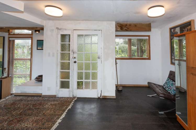6573 Pouto Road Pouto_9
