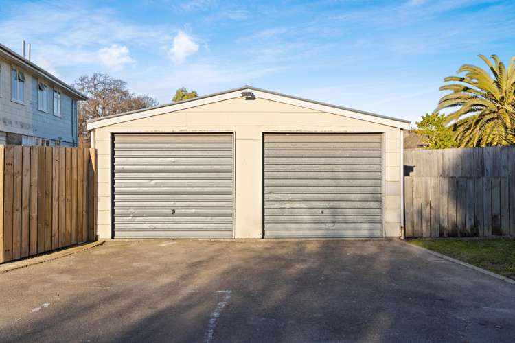 8-10 Dix Crescent Riversdale_24