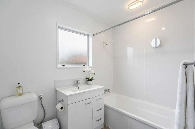 2/114 Finlayson Avenue_5