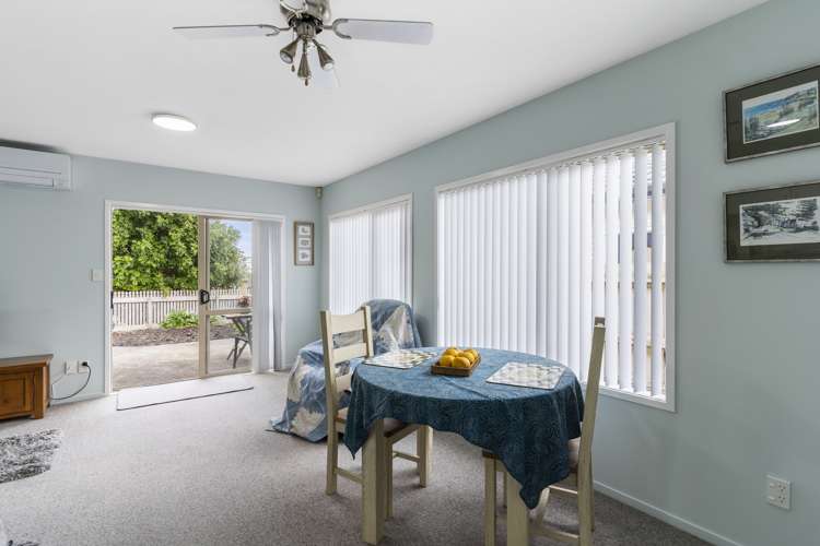 17 Woodbank Drive Glen Eden_12