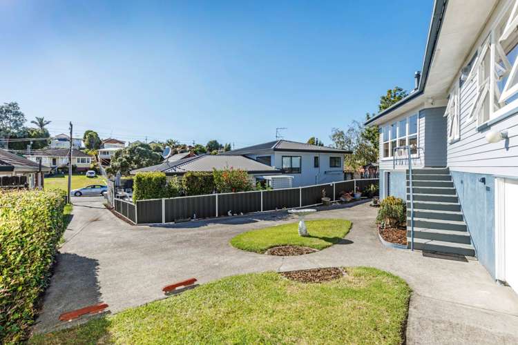 16 Merriefield Avenue Forrest Hill_22