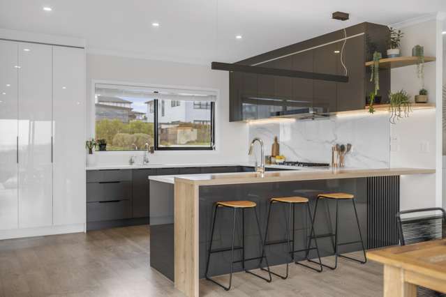 11 Whawhaki Road Beachlands_4