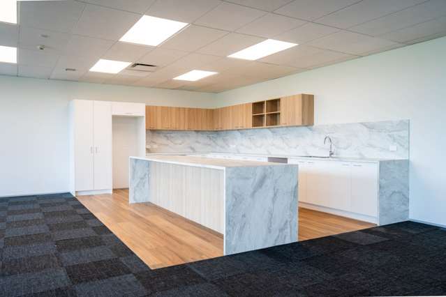 68-76 Taharoto Road Takapuna_3