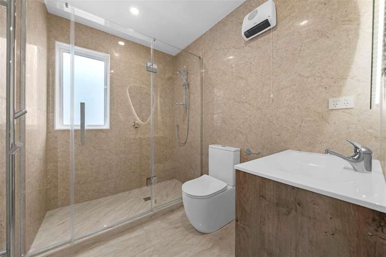 6 Longview Oak Lane Papakura_14