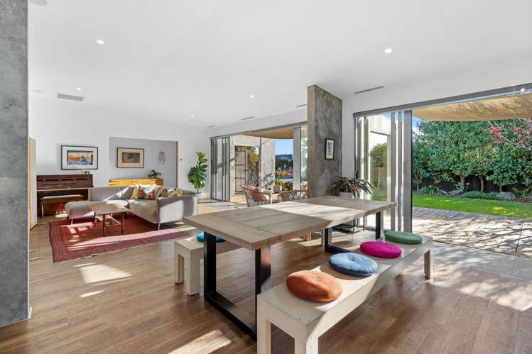 6 Hedge Close Halswell_9