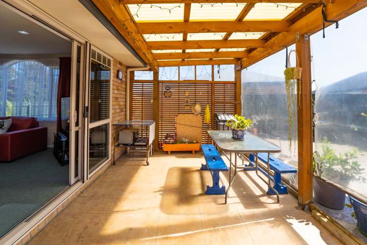 305 The Ridgeway Stoke_7