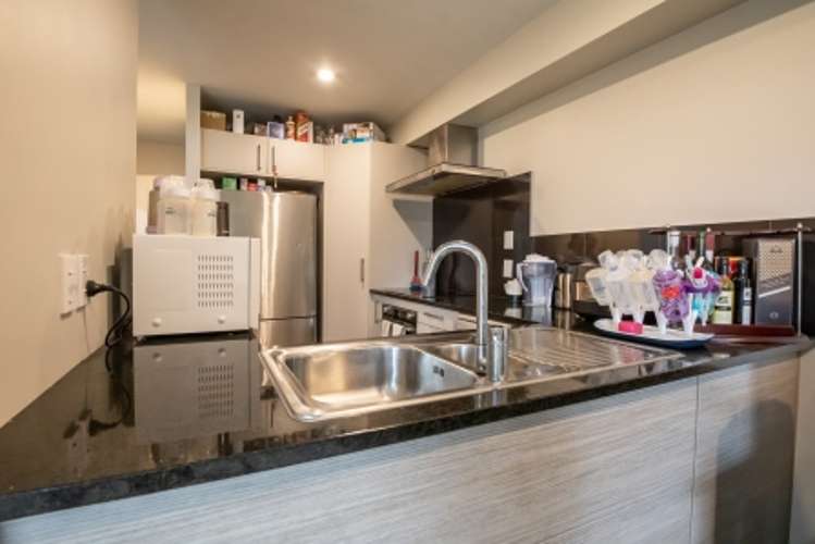 2/45a Swanson Road Henderson_5