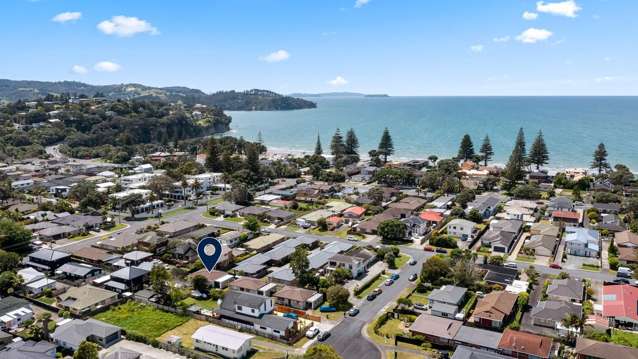 3/3 Manuka Street Orewa_2