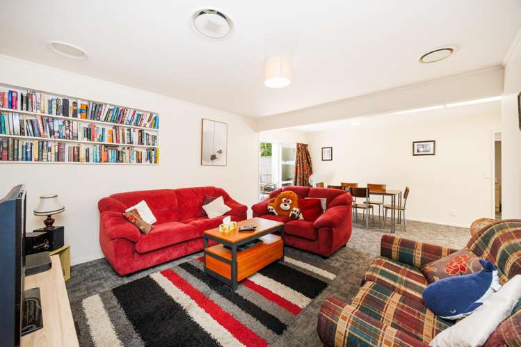 12 Ngaio Street West End_23