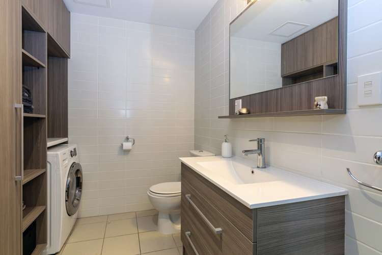 901/85 Beach Road Auckland Central_11