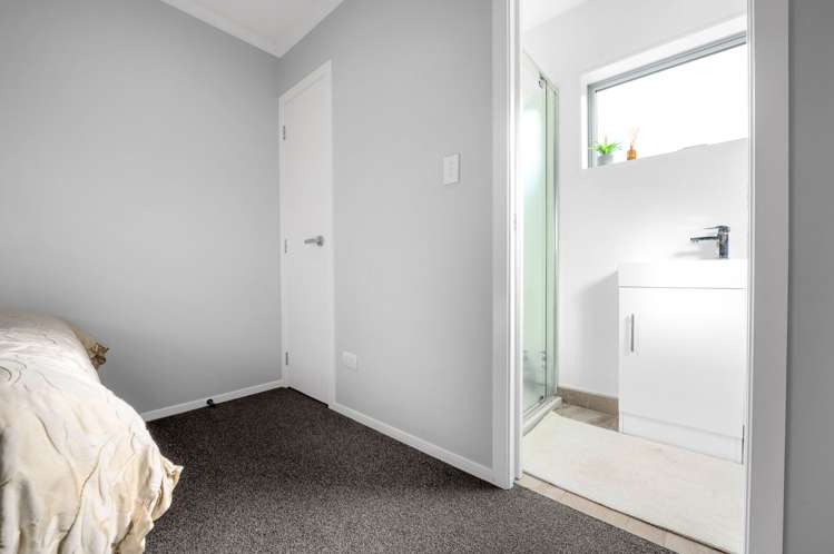 3/11 Crosher Place Silverdale_9