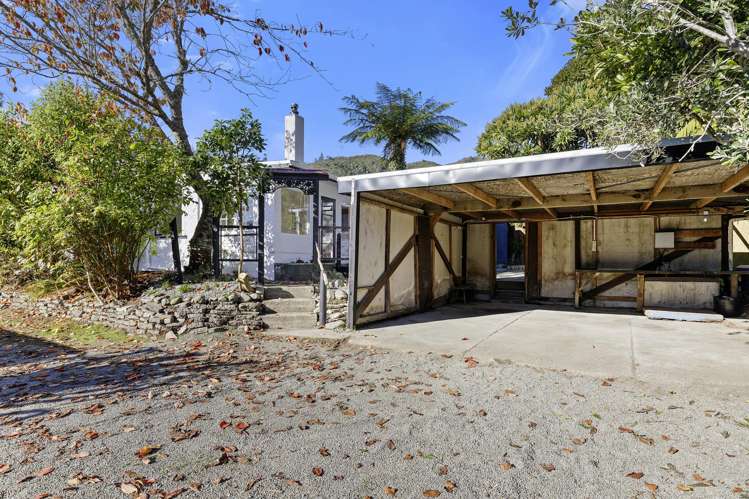 48 Kamahi Street Stokes Valley_24