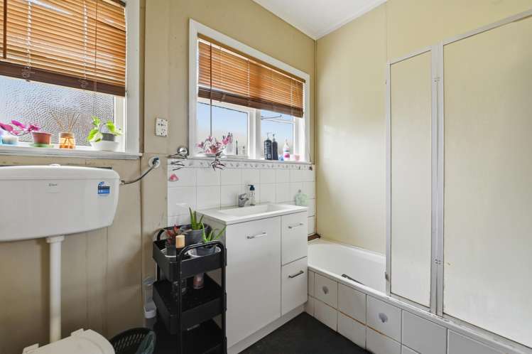 38 Dickens Street Owhata_10