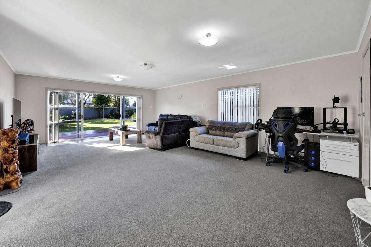 16 Reid Avenue_2