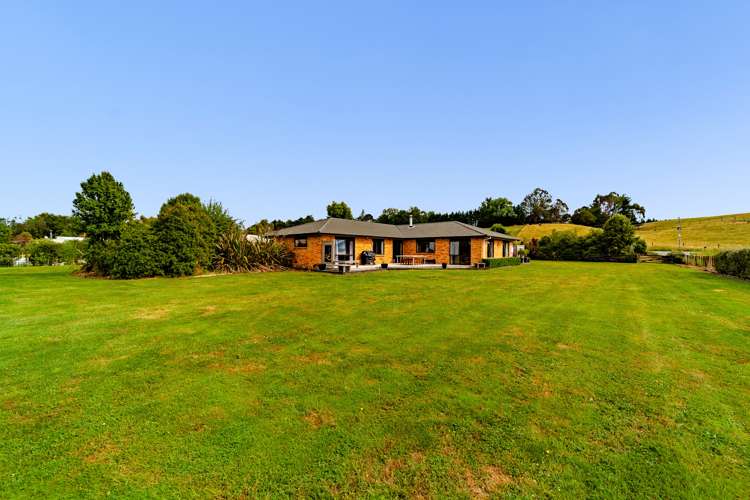 28 Pourerere Road Waipawa_22