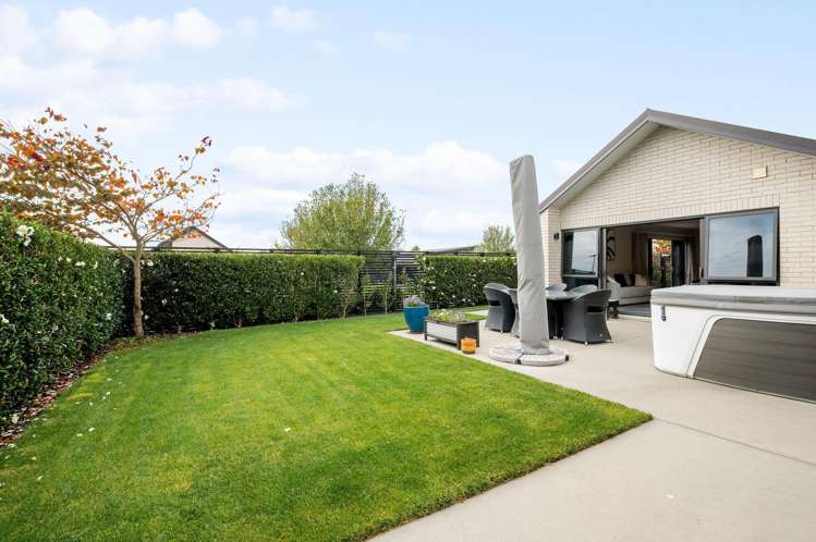 2 Probert Crescent Chartwell_18