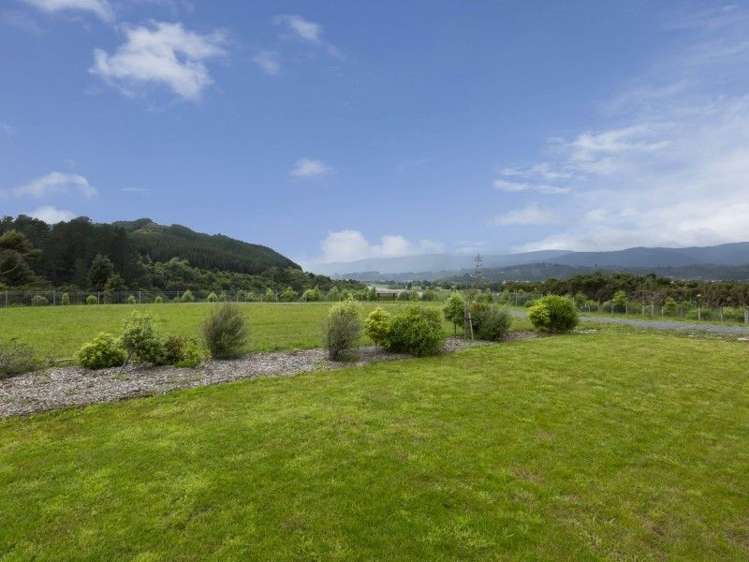 98 Riverstone Drive Riverstone Terraces_18