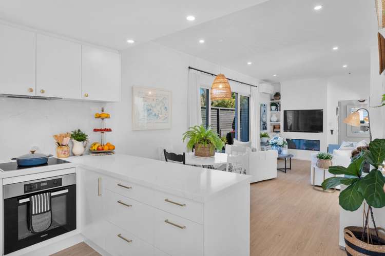 3 Waiata Road Onetangi_2