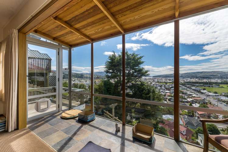 67 Easther Crescent Kew_10